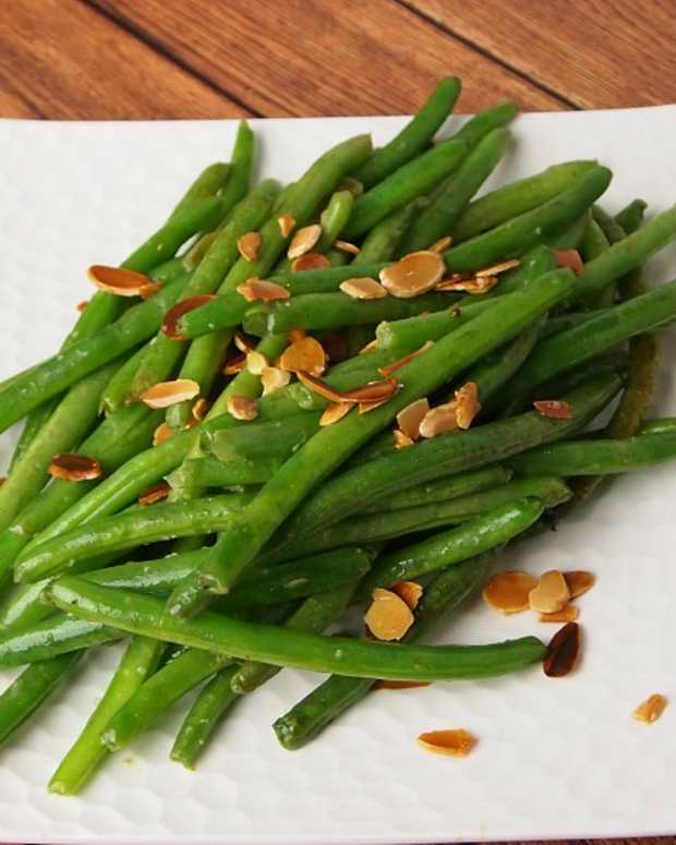 Green Bean and Three Onion Saute Jamie Geller