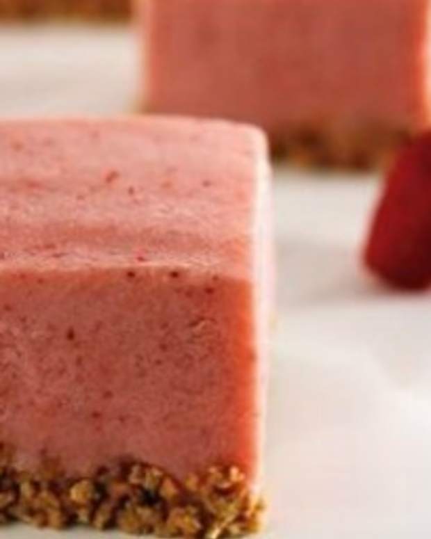 Mango Frozen Yogurt with Graham Crackers Jamie Geller