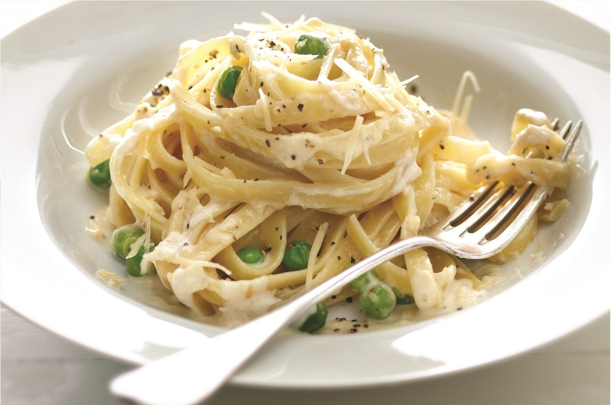 Fettuccine Alfredo with Peas Jamie Geller
